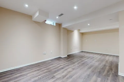 165 Manorheights Street, ON L4S 2S8