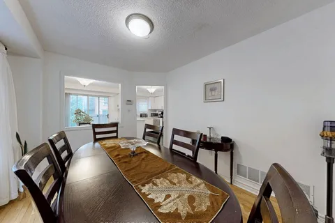 99 Widdifield Avenue, ON L3X 1Z3