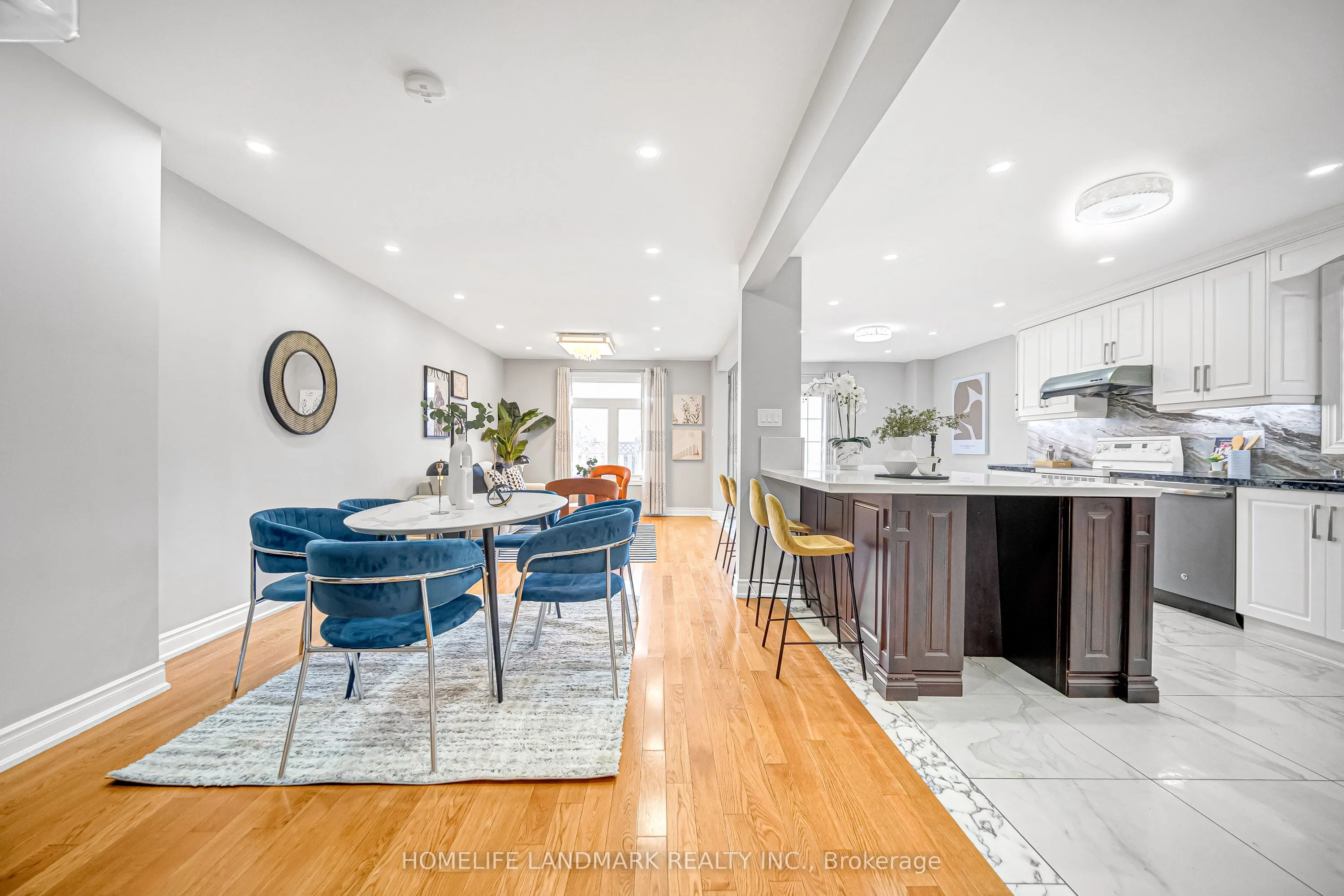 35 Mary Pearson Drive, ON L3S 2Y9