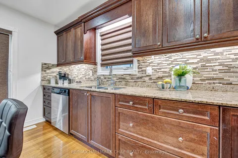 41 Bronze Crescent, ON L3Z 0B1