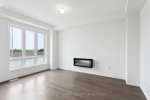 10173 Huntington Road, ON L4H 5J5