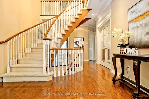 37 Heatherwood Crescent, ON L3R 8W6