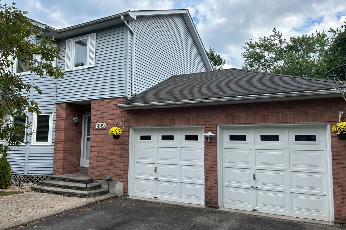 999 Anna Maria Avenue, ON L9S 1V5