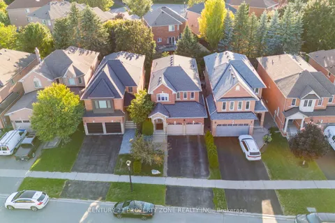 582 Plantation Gate, ON L3X 2C2