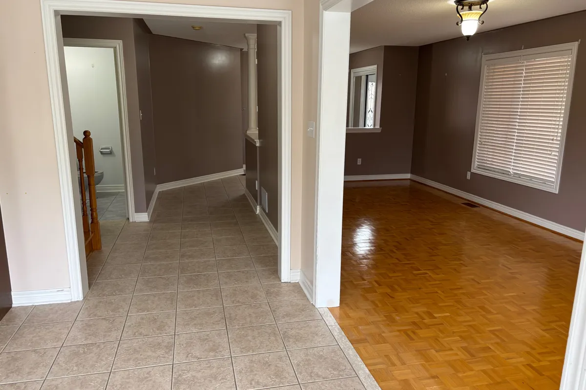 325 Vellore Avenue, ON L4H 2Z2