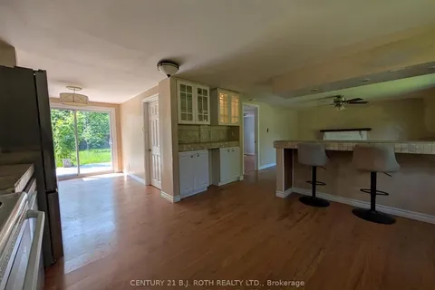 775 James Street, ON L9S 2G6