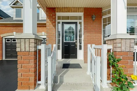 38 Ayhart Street, ON L6E 1H4