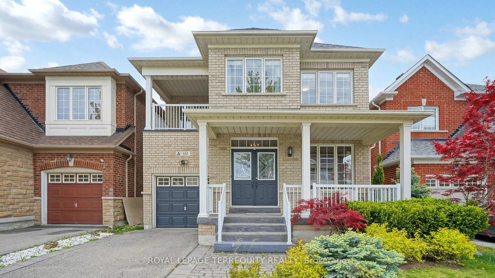 69 Vine Cliff Boulevard, ON L6C 3E2