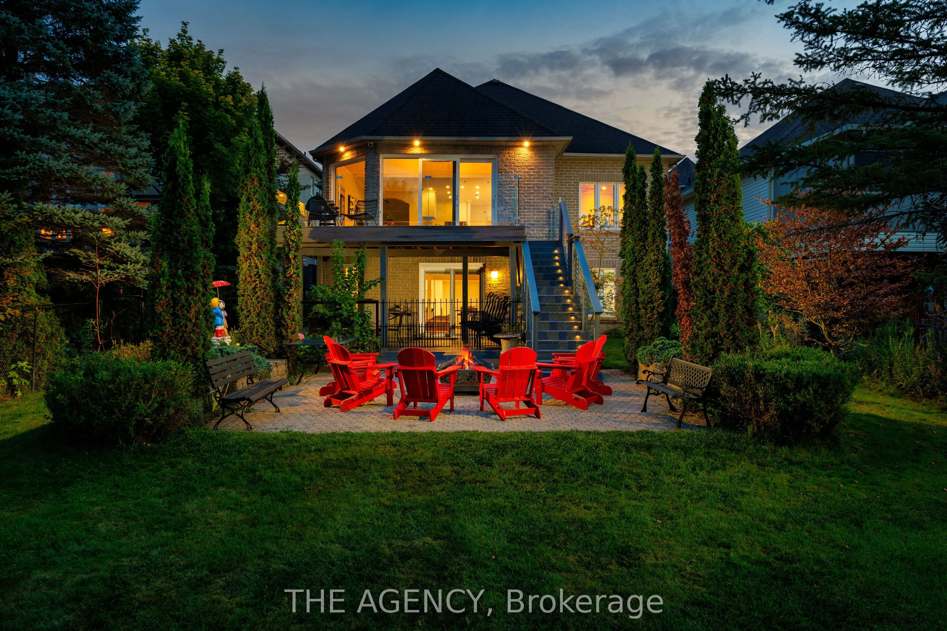 703 Madeline Heights, ON L3X 2J6