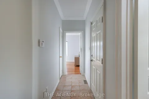 703 Madeline Heights, ON L3X 2J6