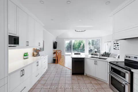 703 Madeline Heights, ON L3X 2J6