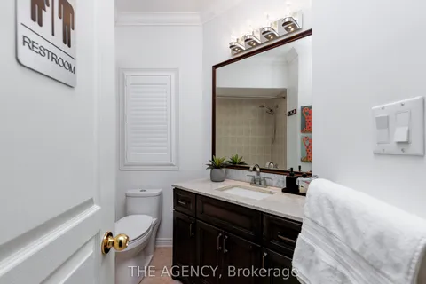 703 Madeline Heights, ON L3X 2J6