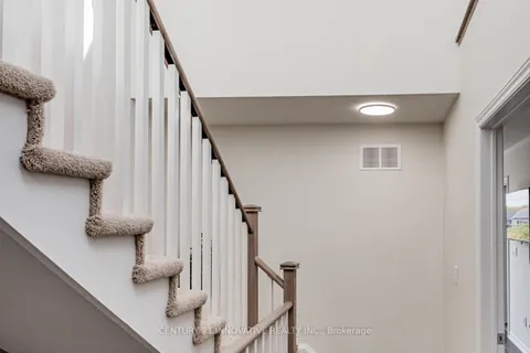 95 Milt Storey Lane, ON L4A 1Y4