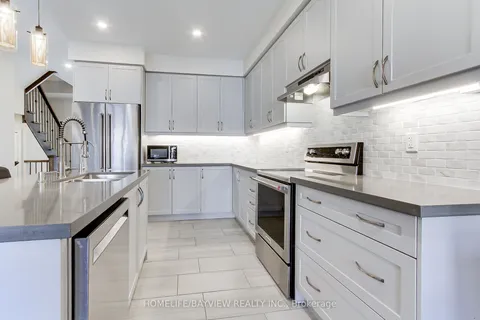 70 Lorne Thomas Place, ON L9R 0V8