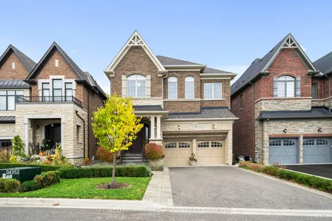 8 King Boulevard, ON L7B 0P4