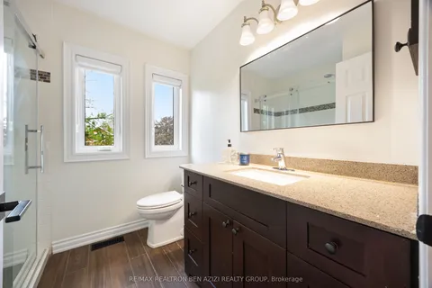 78 Charing Crescent, ON L4G 6P5