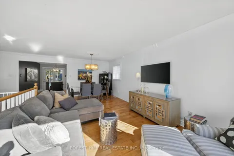 694 Cedar Path, ON L9S 2H6