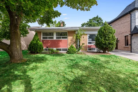 393 Paliser Crescent, ON L4C 1S2