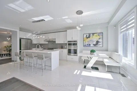 45 Crimson King Way, ON L9N 0V1