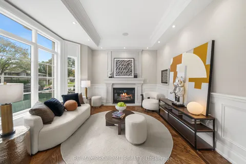 8 Worsley Court, ON L3R 1V4