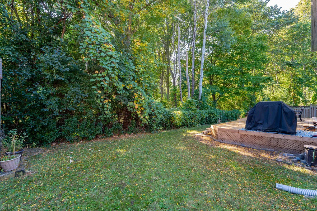 25 Pearl Gate Court, ON L4B 2R2