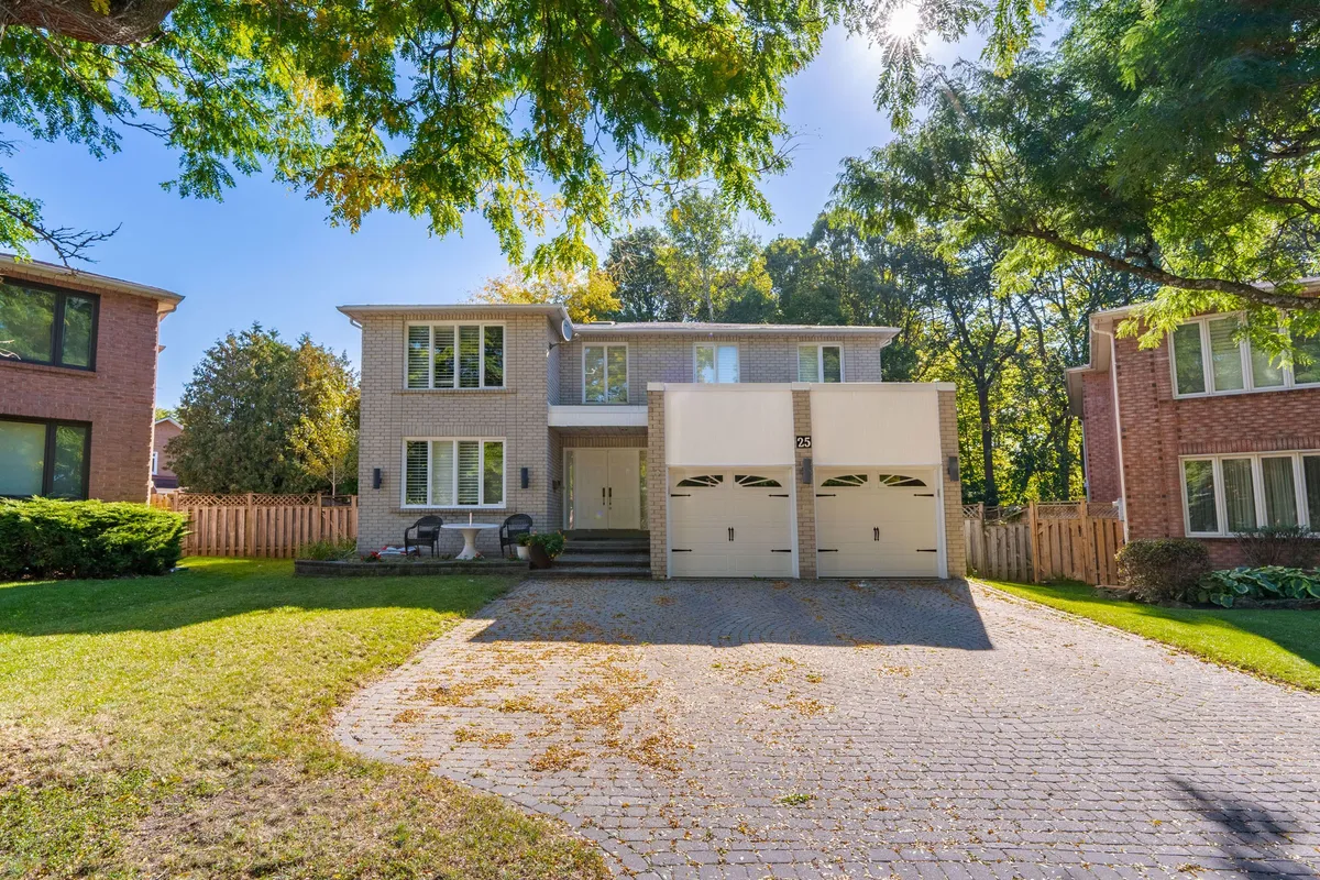 25 Pearl Gate Court, ON L4B 2R2