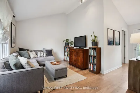 10 Patty Lane, ON L0E 1S0