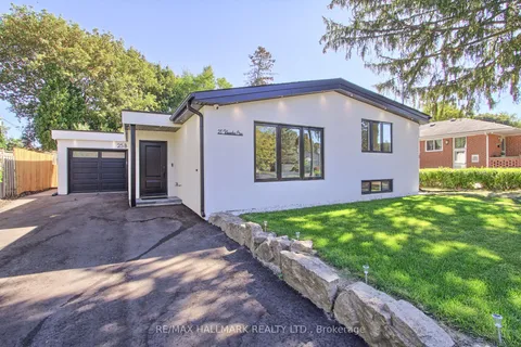 25 Knowles Crescent, ON L4G 1Z6