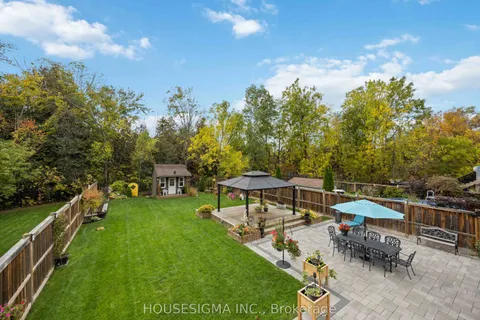 15 Paddison Place, ON L9R 0J4