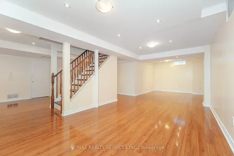 71 Ivy Glen Drive, ON L6A 0P3