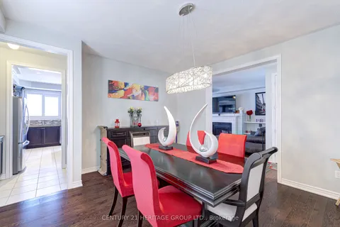 32 Michaelis Street, ON L9R 0M8