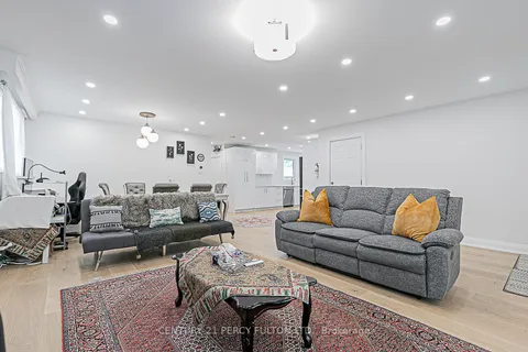 168 Ruggles Avenue, ON L4C 1Y4