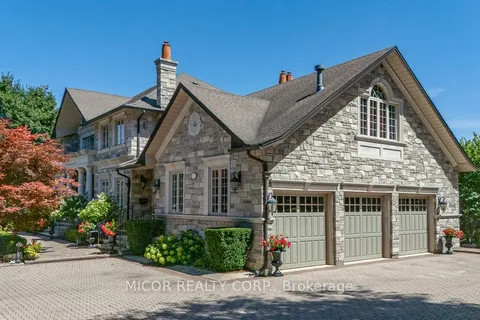 11 Meadowland Court, ON L4L 2Z1