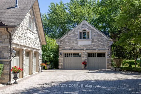 11 Meadowland Court, ON L4L 2Z1