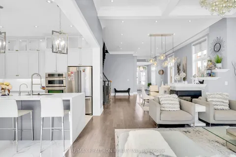 15 Cannes Avenue, ON L4L 1A6