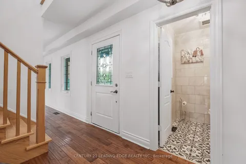 34 Mitchell Avenue, ON L4A 7X3