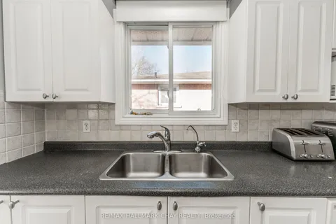 28 Brown Street, ON L0G 1W0