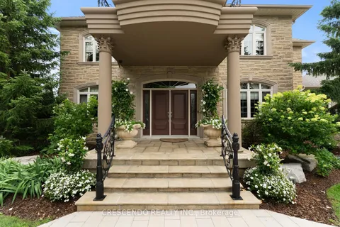 2 Prince Adam Court, ON L7B 1M1