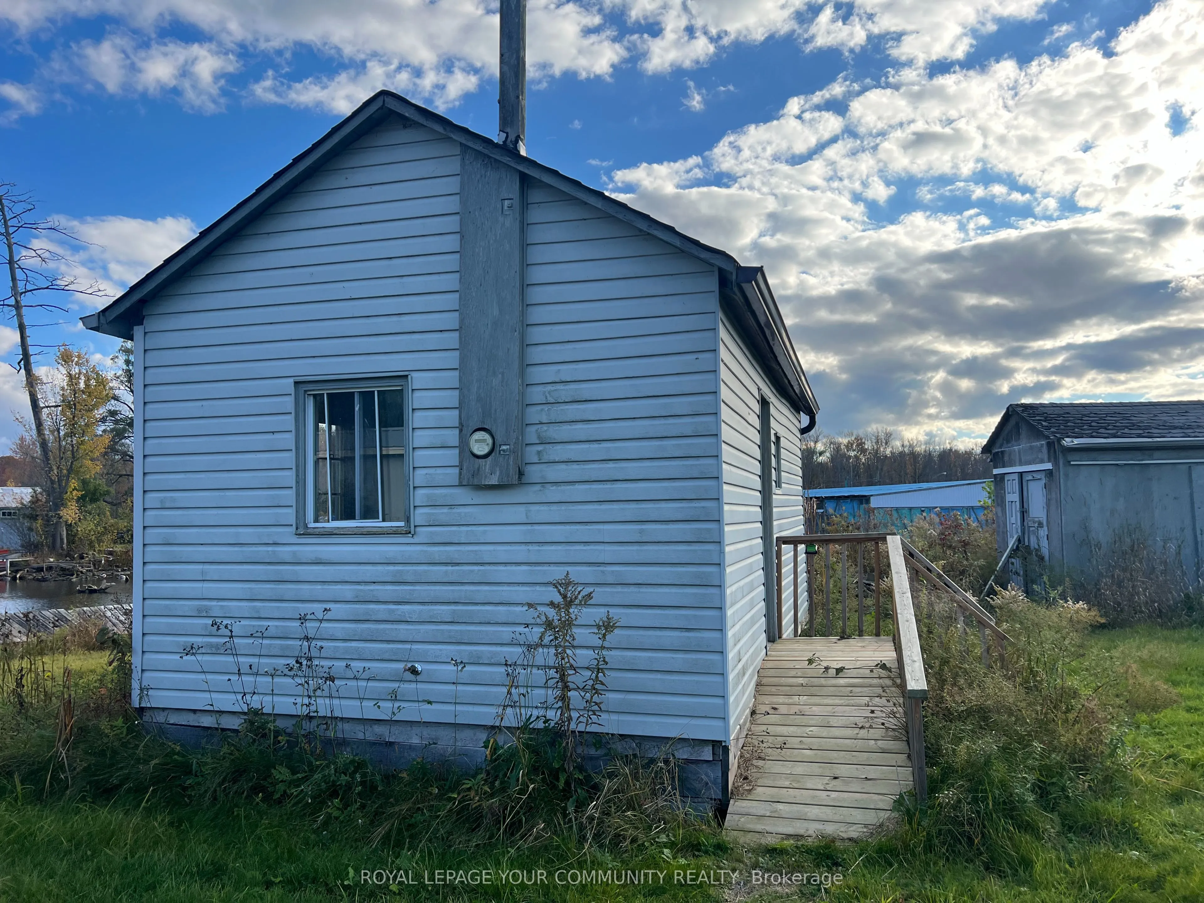 8 Island Drive, ON L0E 1S0