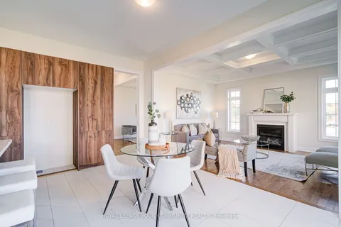 18 Shadyridge Street, ON L7B 1B4