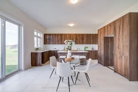 18 Shadyridge Street, ON L7B 1B4