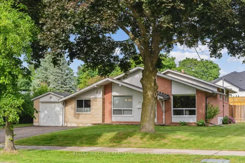 29 Seaton Drive, ON L4G 2J9