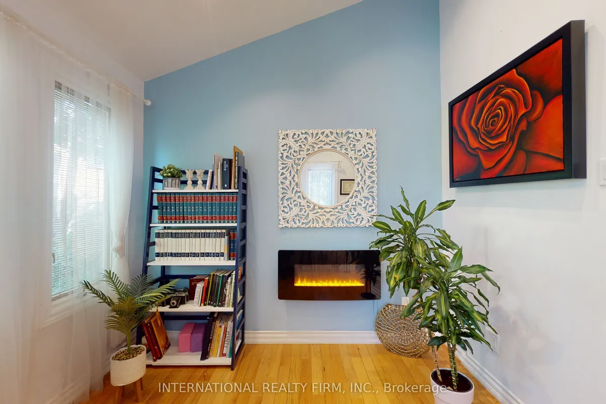 19 Lillooet Crescent, ON L4C 5A6