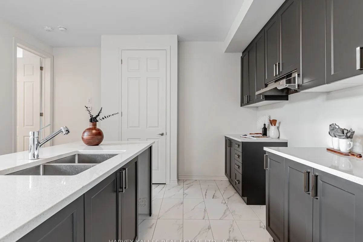 10 Bayberry Drive, ON L0G 1W0