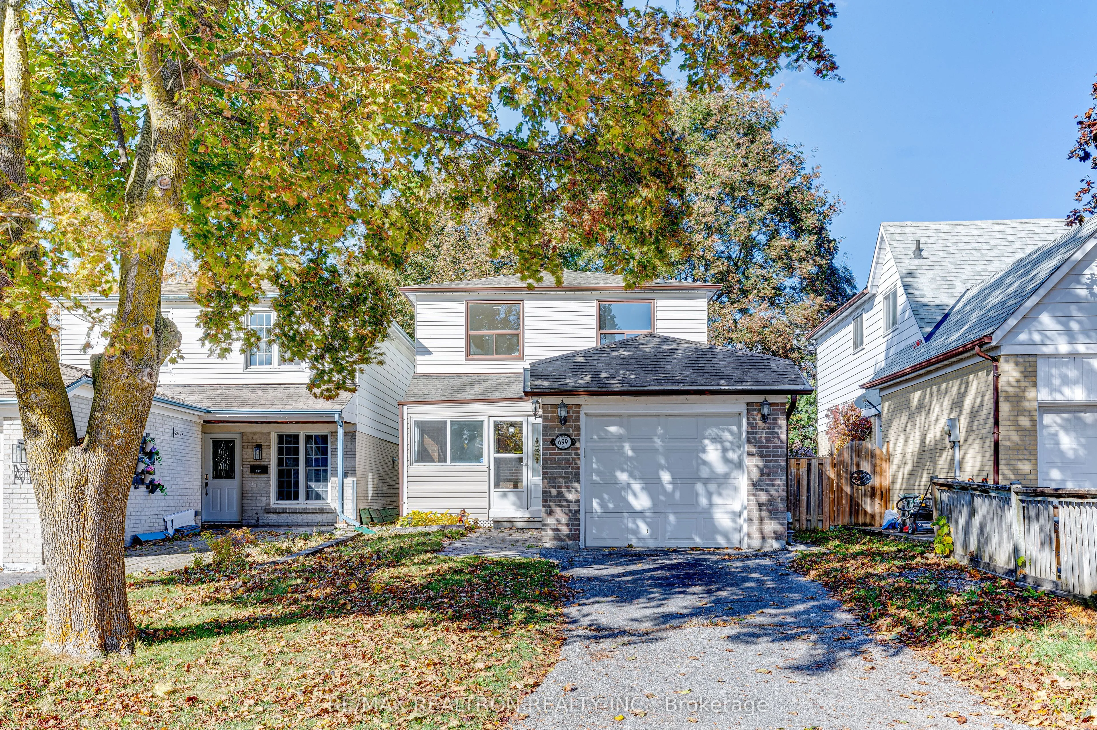 699 Jackson Court, ON L3Y 5A5