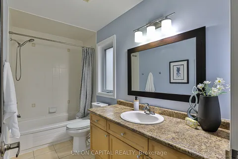 115 Ken Laushway Avenue, ON L4A 0J5