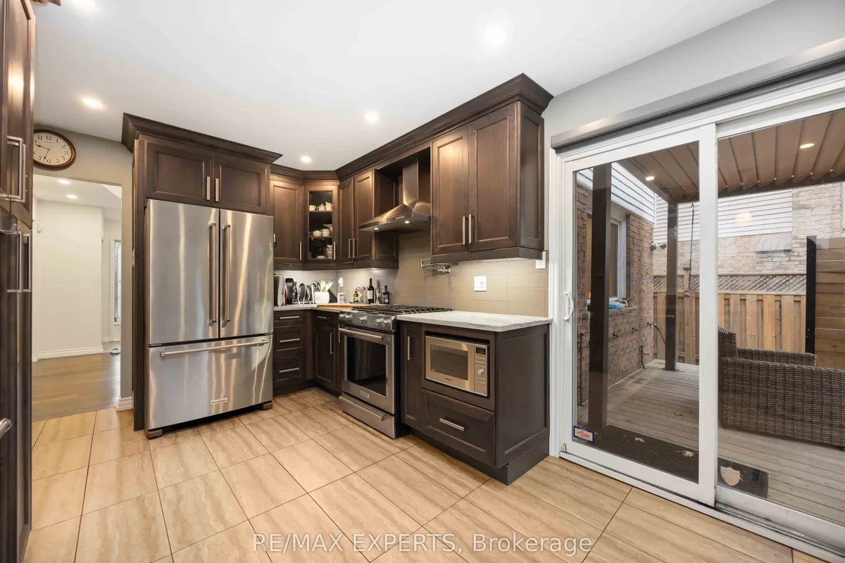 93 Stiver Drive, ON L3Y 7W2