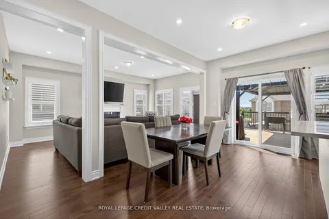 29 Janes Crescent, ON L9R 0T2