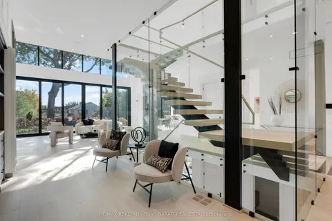 21 Idleswift Drive, ON L4J 1K9