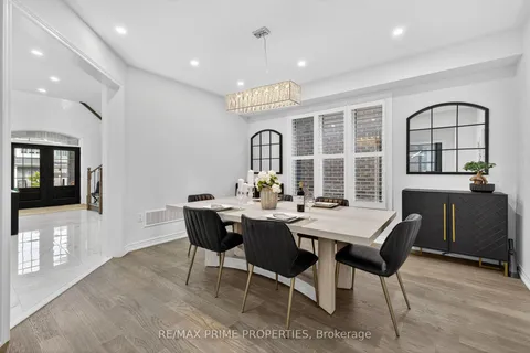 32 Frederick Taylor Way, ON L0G 1M0